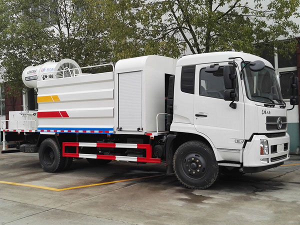 東風(fēng)天錦國(guó)五11方多功能抑塵車(chē)