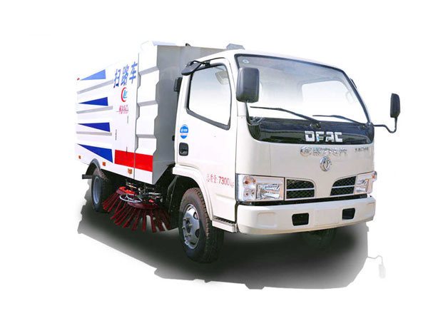 國(guó)五東風(fēng)多利卡D6路車