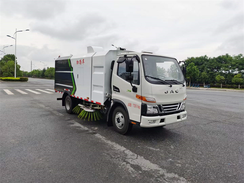江淮駿鈴V3掃路車(chē)