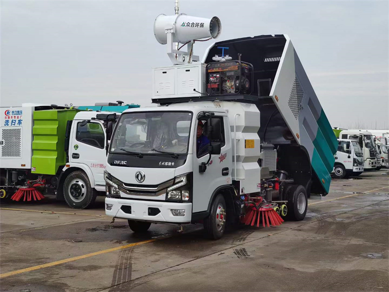 東風(fēng)小多利卡5.5方洗掃車(chē)