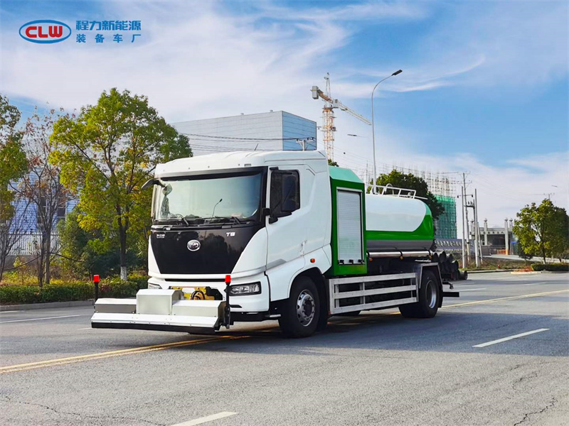 程力牌比亞迪T8純電動(dòng)路面清洗車(chē)