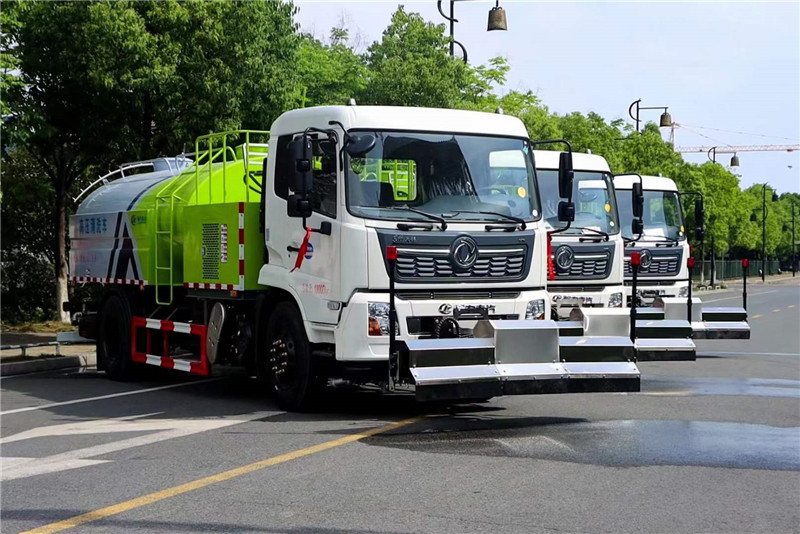 東風(fēng)天錦10方路面高壓清洗車(chē)