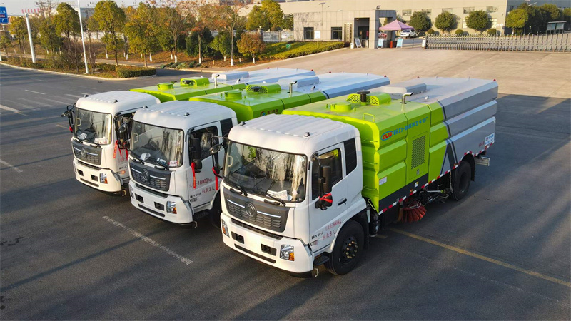 東風(fēng)天錦16方洗掃車(chē)