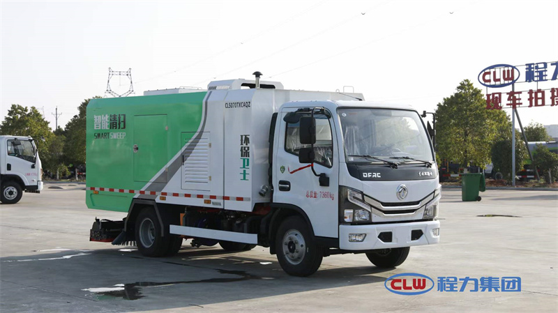 東風(fēng)多利卡后置滾掃吸塵車(chē)干濕兩用
